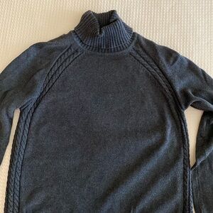 🌹4/$20 Jeanne Pierre Turtleneck Tunic Sweater